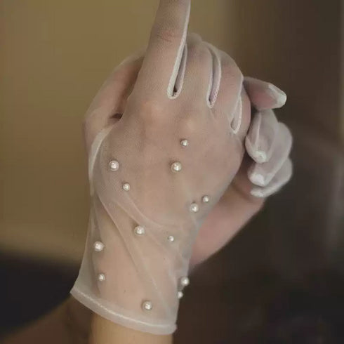 Pearl-Embellished Bridal Lace Gloves – Short Wedding Gloves